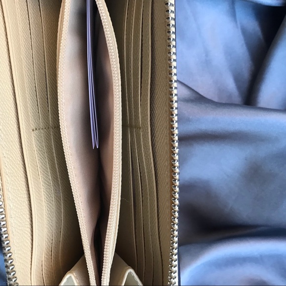 NWT🌷Coach Pebbled Leather Accordion Zip F16612 - Picture 6 of 6